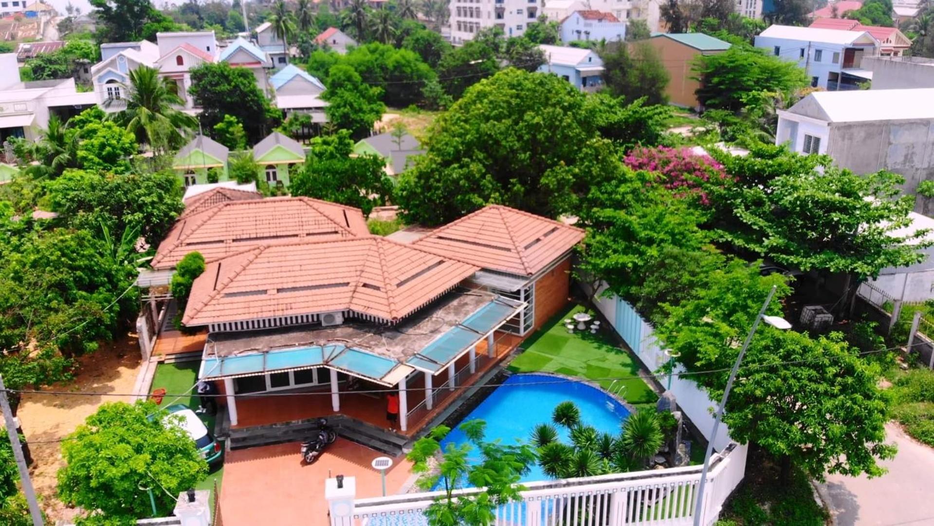 B&H Villa - Villa Has Swimming Pool Ланг Ко Екстериор снимка
